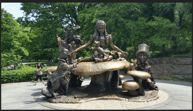 Alice in Wonderland Statue in Central park